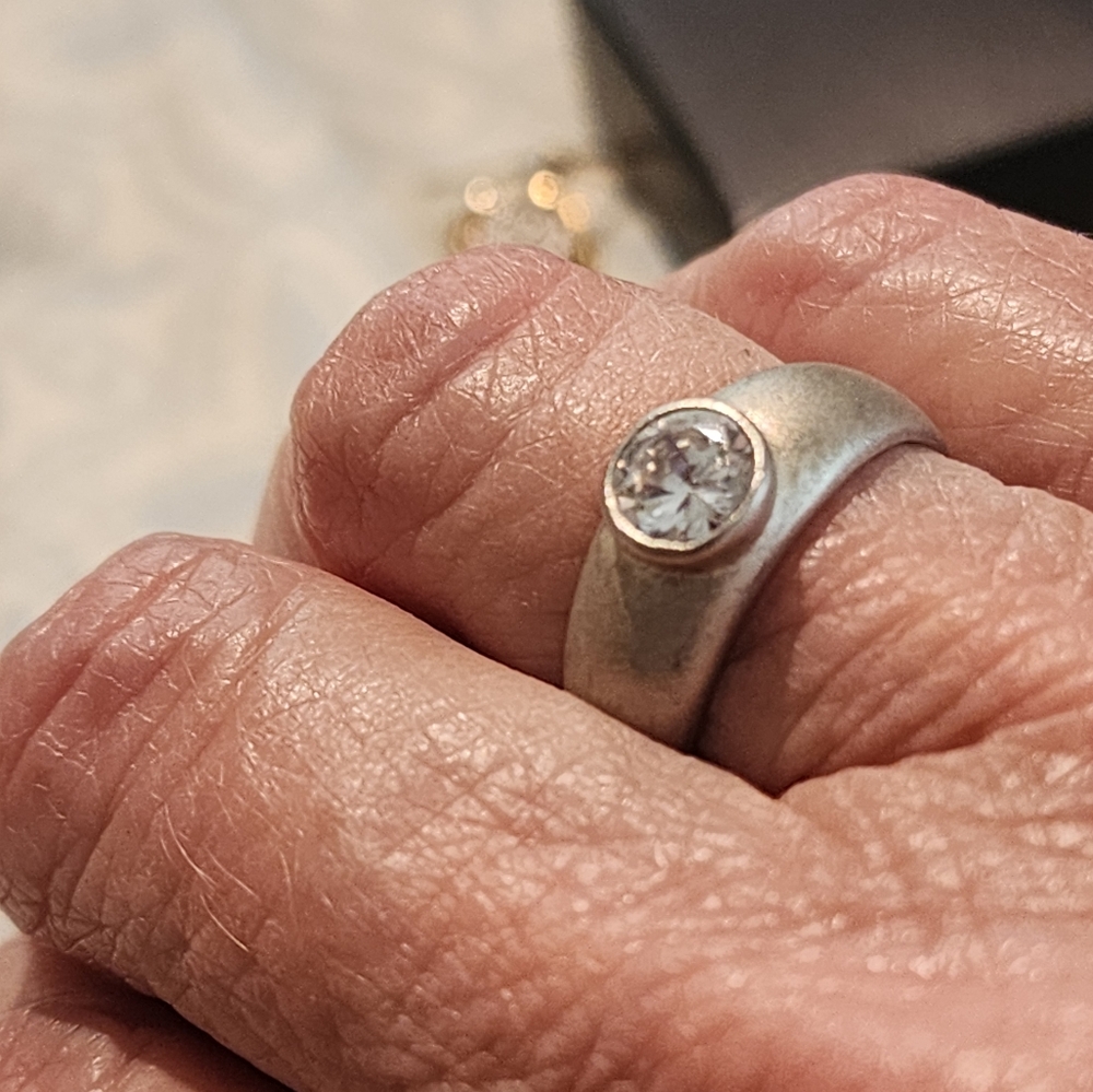 Ring - Picture 4 of 4